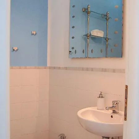 Pensionat Sottosopra 2*